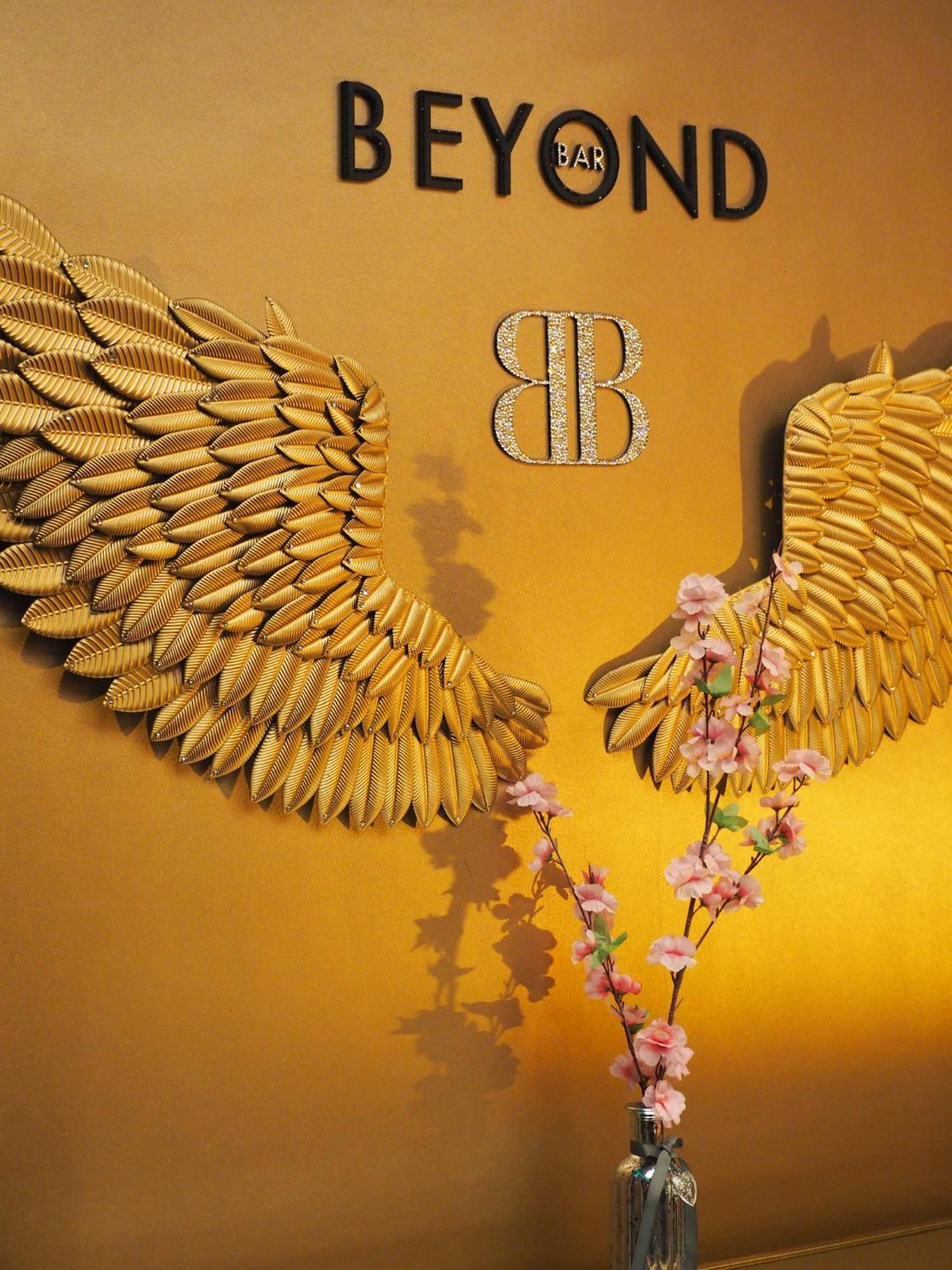 Beyond - Romantic Basement Apartment - Close To Beach - With Parking 伯恩茅斯 外观 照片